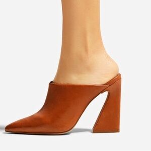 Arezzo Women’s Avery Sculpted Heel Pointed Toe Mules Brown Size 6